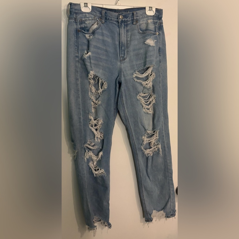 American Eagle Women's Distressed Mom Jeans Sz 10 Cropped HighWaist 5 pocket
